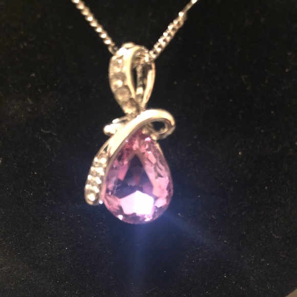 made with Swarovski crystal Pendant Chain Necklace - Picture 1 of 8